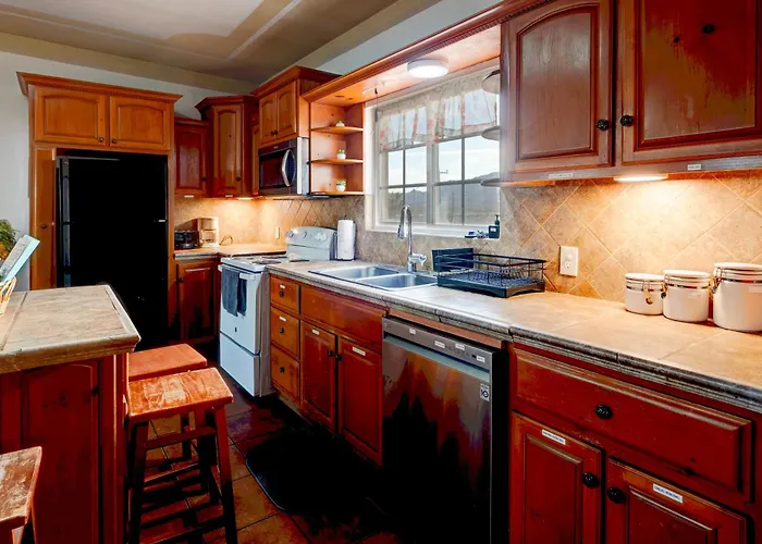 Casa Del Mar-- Sleeps 16, Pool, Ac, Wi-Fi, Near Malecon