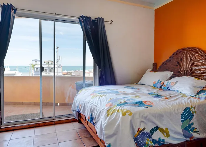 Beach Condo 3-Sleeps 8- Pool- Wifi- Ac- Security